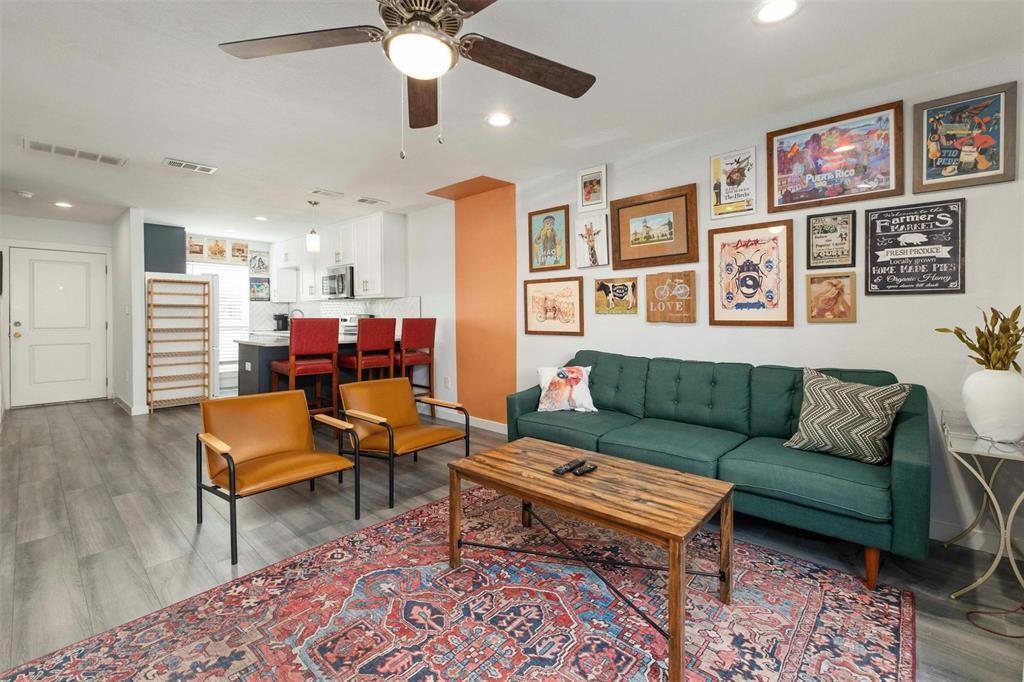 Primary Photo - 3810 Southway Dr