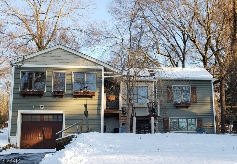 Primary Photo - 77 Woodlawn Rd