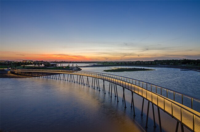 Foto del edificio - 18402 Mesquite Flts Trl