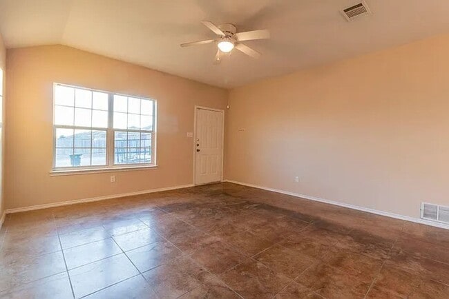 Building Photo - AVAILABLE SOON!