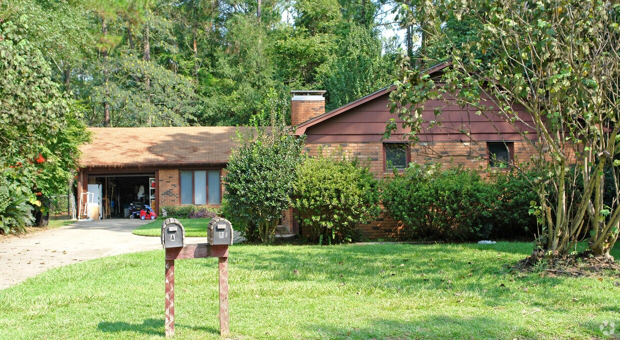 Building Photo - 2810 Kilkierane Dr