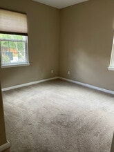 Building Photo - 8 N Boyle Heights Ct