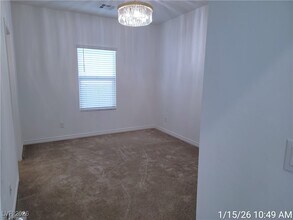 Building Photo - 2924 Gaffer Film St