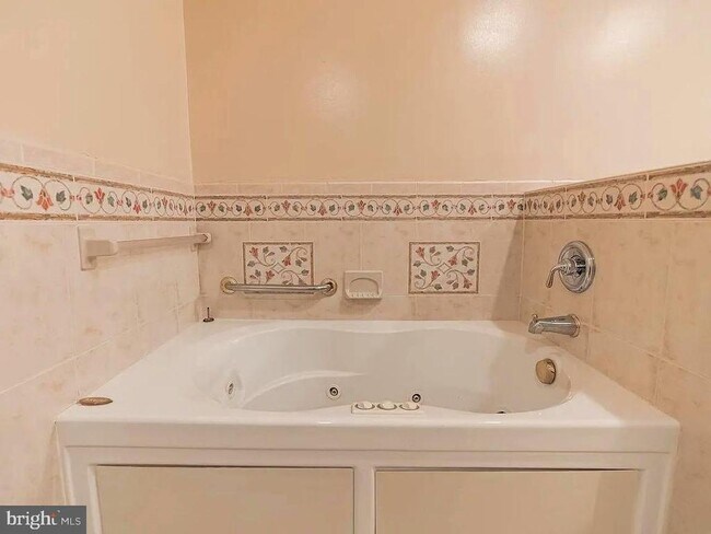 Foto del edificio - 21209 Seneca Crossing Dr