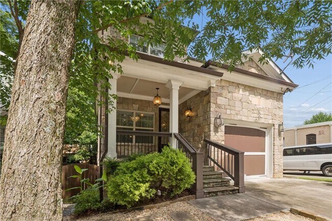 Foto del edificio - 374 Clifton Rd NE