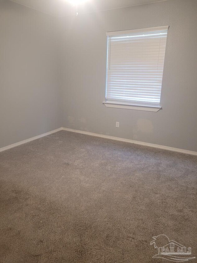 Building Photo - 6589 Bass Ln