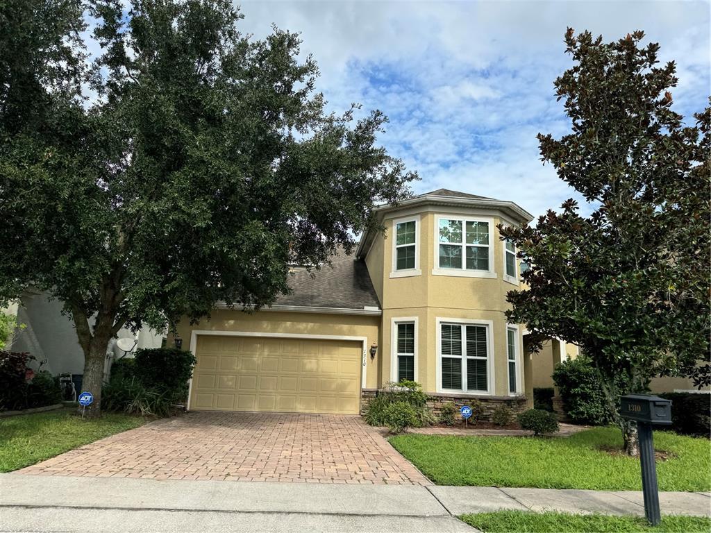 Foto principal - 1310 Oakcrest Ct