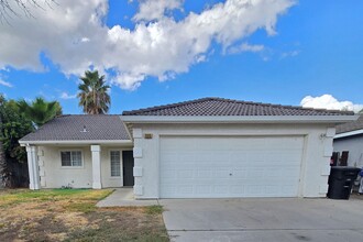 Building Photo - 3313 Jamestown Dr