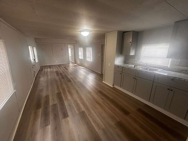 Photo - 710 S 50th St Apartment