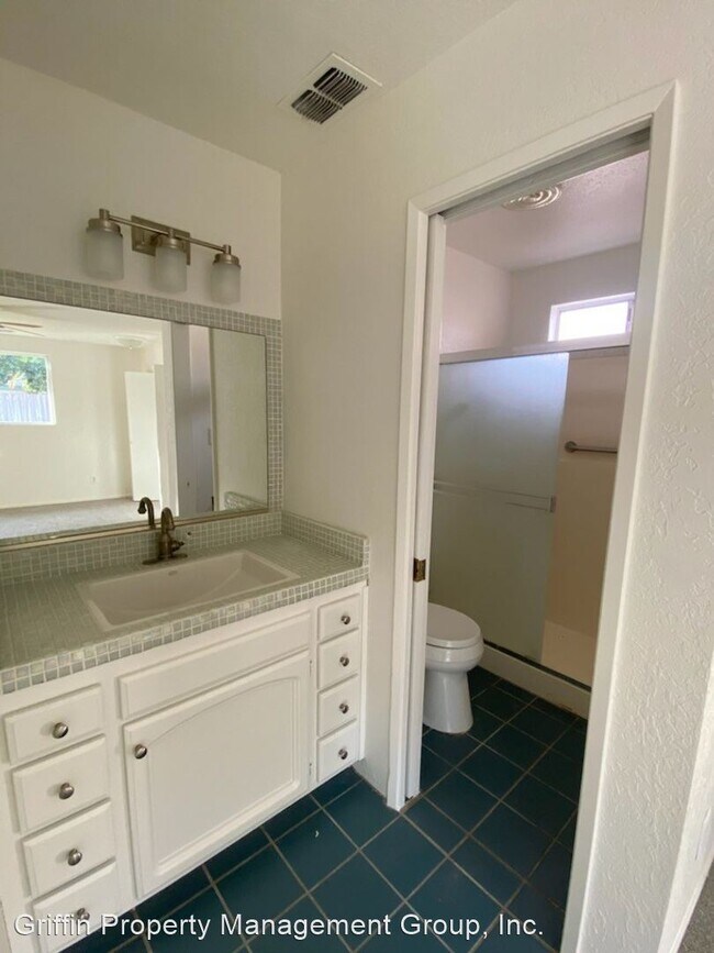 Foto del edificio - 3 br, 2 bath House - 1524 S. Goddard St.