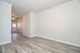 Building Photo - 2116 Thonig Rd