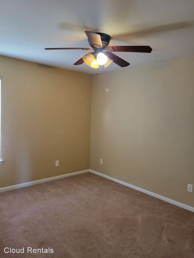 Building Photo - 4 br, 2.5 bath House - 1500 Mountain Laurel