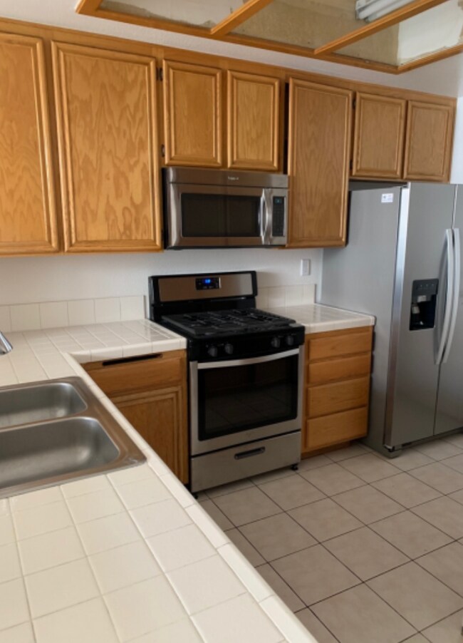 Foto del edificio - Rancho Del Mar Townhome in Central Temecul...
