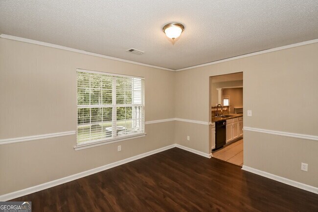 Building Photo - 5877 Cobalt Dr SW