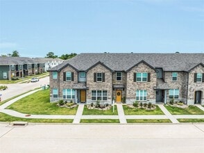 Building Photo - 11918 Outer Bark Dr