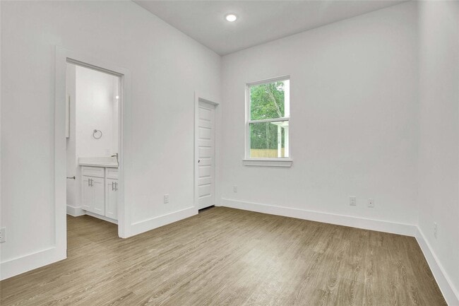 Building Photo - 4512 Brinkley St