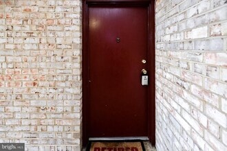 Building Photo - 3319 Huntley Sq Dr