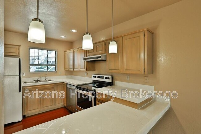 Foto del edificio - 373 E Coronado Rd