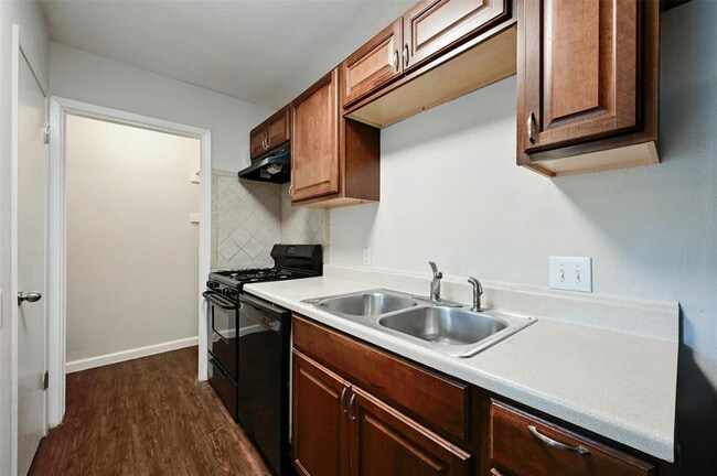 Building Photo - 4802 W Wind Trail