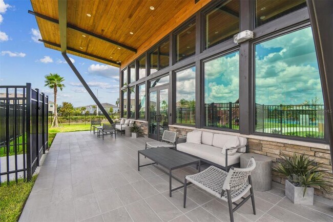 Building Photo - 5732 Newberry Pnes Ave