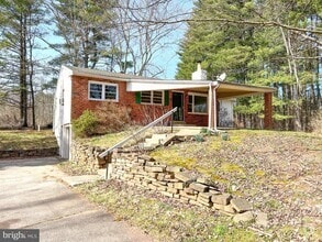 Building Photo - 1200 N Grange Ave