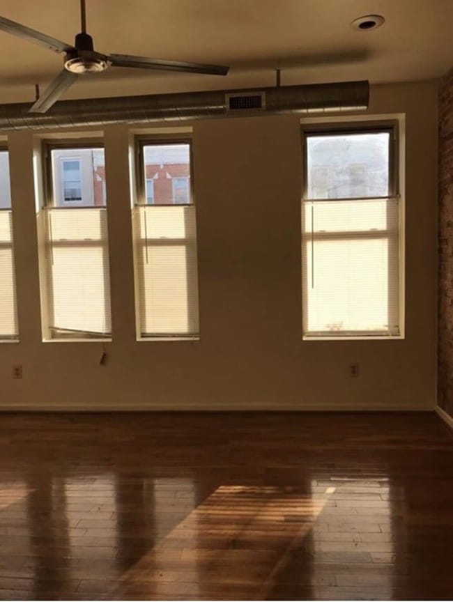 Building Photo - 1813 McCulloh St