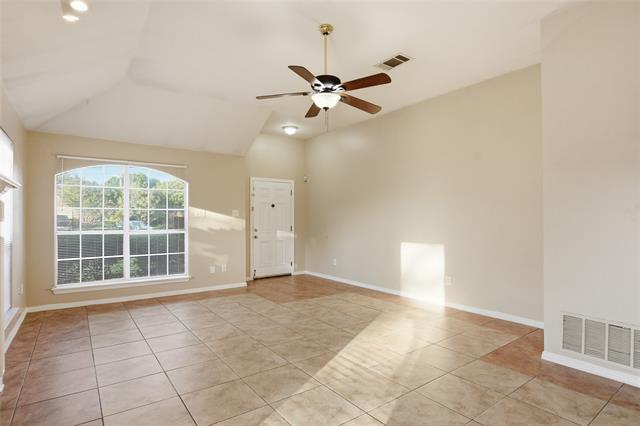 Foto del edificio - 5418 Cypress Dr