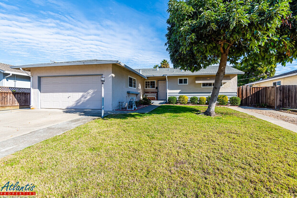 Foto principal - 262 Heath St