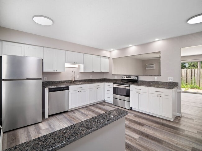 Interior Photo - Concord