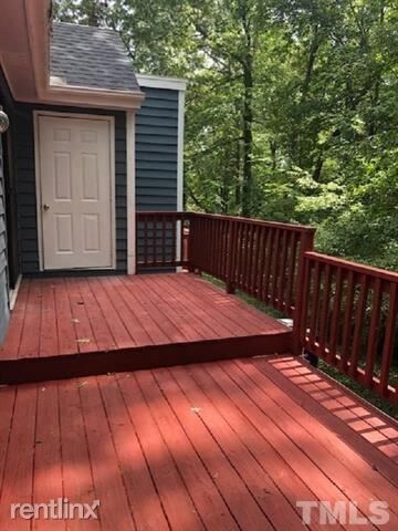 Foto del edificio - 2 br, 2 bath House - 545 Brent Rd