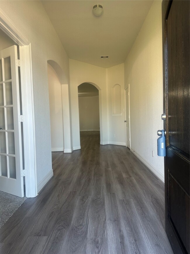 Building Photo - 5299 Cascade Ct