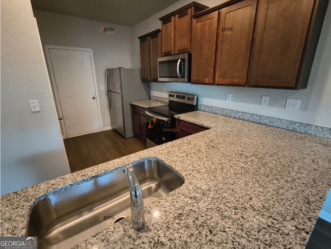 Building Photo - 2889 Cleburne Ter