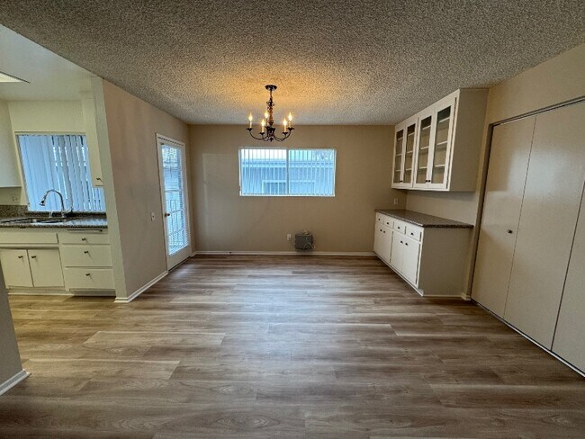 Foto del edificio - 2603 Harriman Ln
