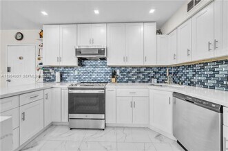 Building Photo - 2501 S Ocean Dr