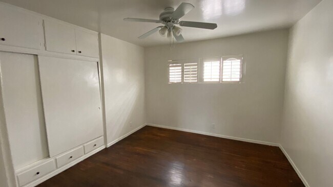 Foto del edificio - APT 6TH ST