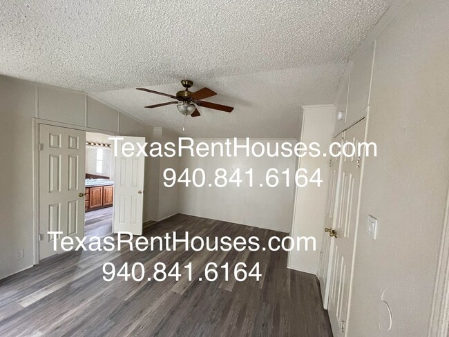 Building Photo - 3/2  $100 DISCOUNT FOR RENT PAID BY 1ST OF...