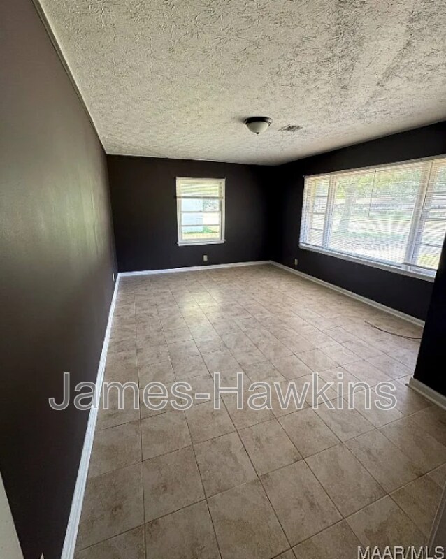 Foto del edificio - 2716 Baldwin Brook Dr