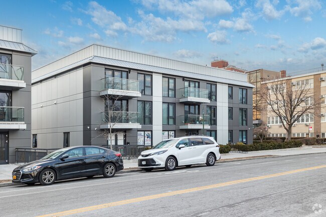 Building Photo - 153-52 76th Rd