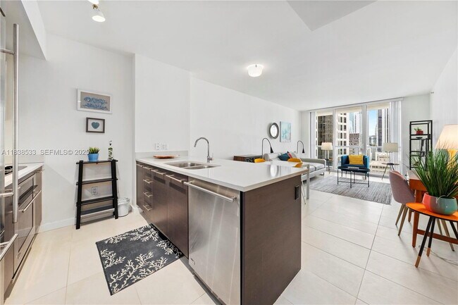 Photo - 55 Southeast 6th Street Apt #1708, Miami, FL 33131 - 1 BR 1 BA condo