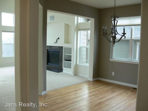 Building Photo - 864 Tarpan Pl