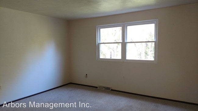 Building Photo - 920 Academy Heights Dr