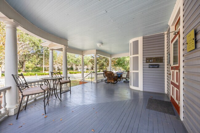 Foto del edificio - 205 SE 7th St