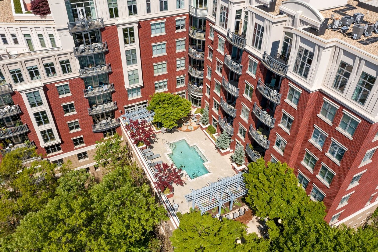 Foto principal - Your dream condo in the heart of Raleigh!