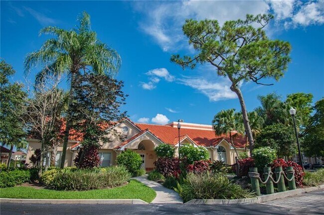 Foto del edificio - 3450 Pinewalk Dr N