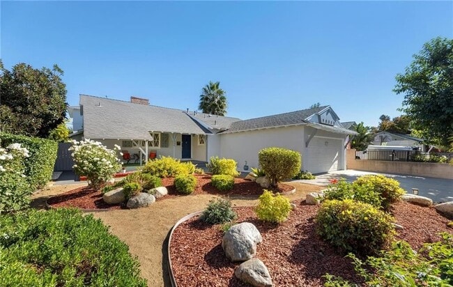 Foto del edificio - 8356 Vanalden