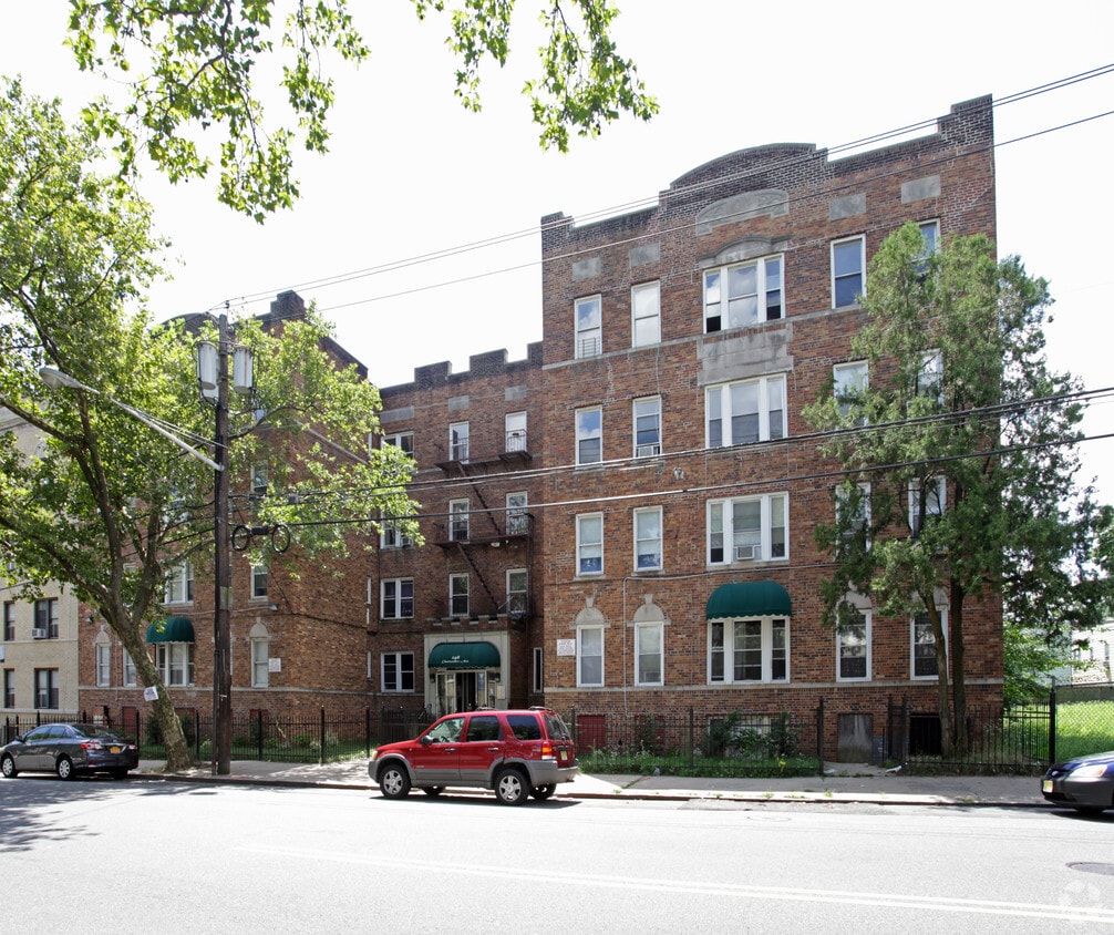 148156 Chancellor Ave, Newark, NJ 07112 Apartments in Newark, NJ