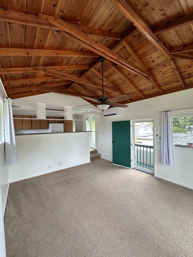 1050 Kainui Dr