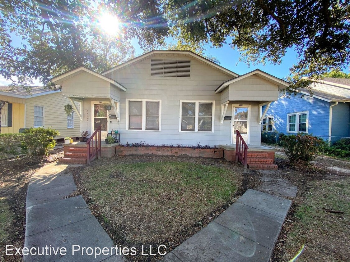 Foto principal - 2 br, 1 bath House - 900 11th Street