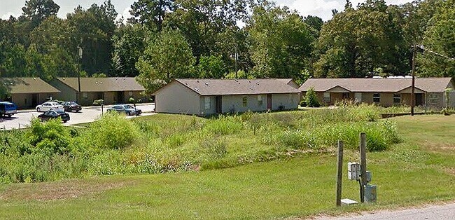 Foto del edificio - 1701 S Jones St