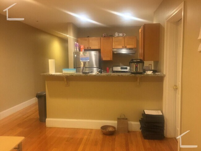 Building Photo - HOT BROOKLINE LISTING!!!!!